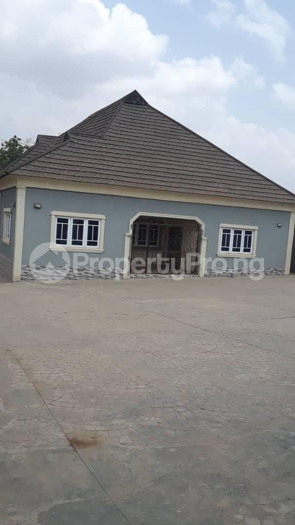 House for sale Sharp Corner Oluyole Estate /extension Oluyole Estate Ibadan Oyo