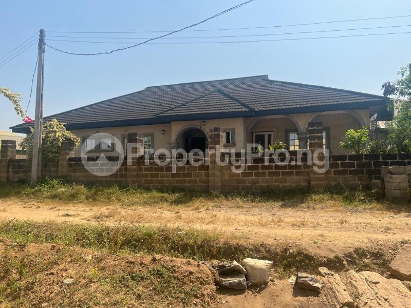 House for sale Odo Ona Kekere Off New Garage Top Ibadan Odo Ona kekere Ibadan Oyo