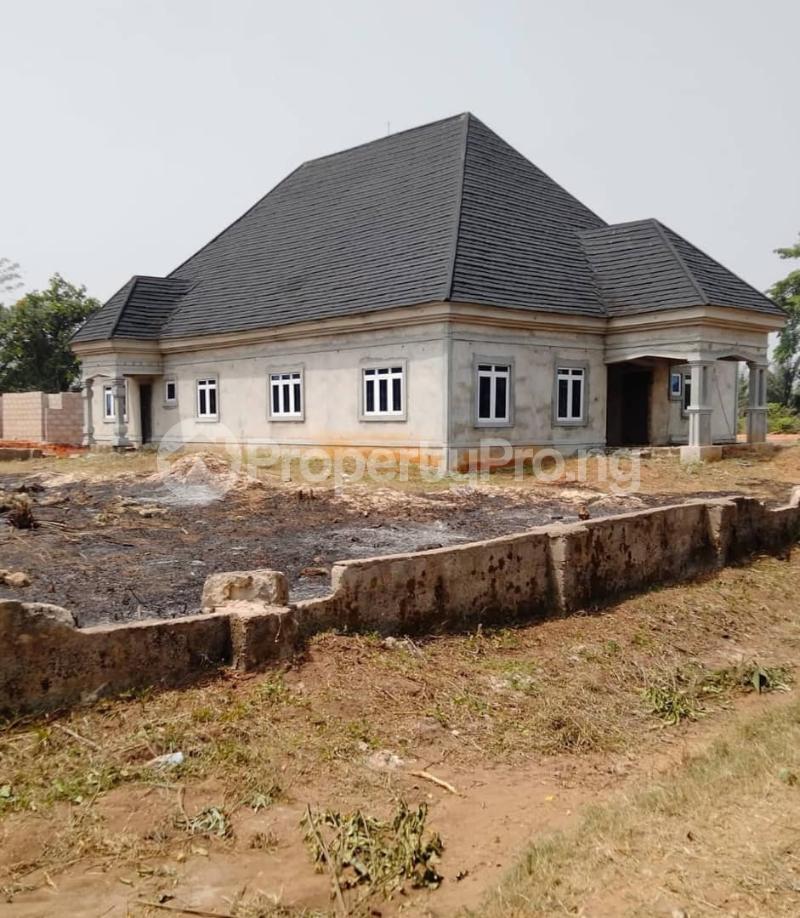 4 bedroom House for sale Sapele Road By Pass Central Edo