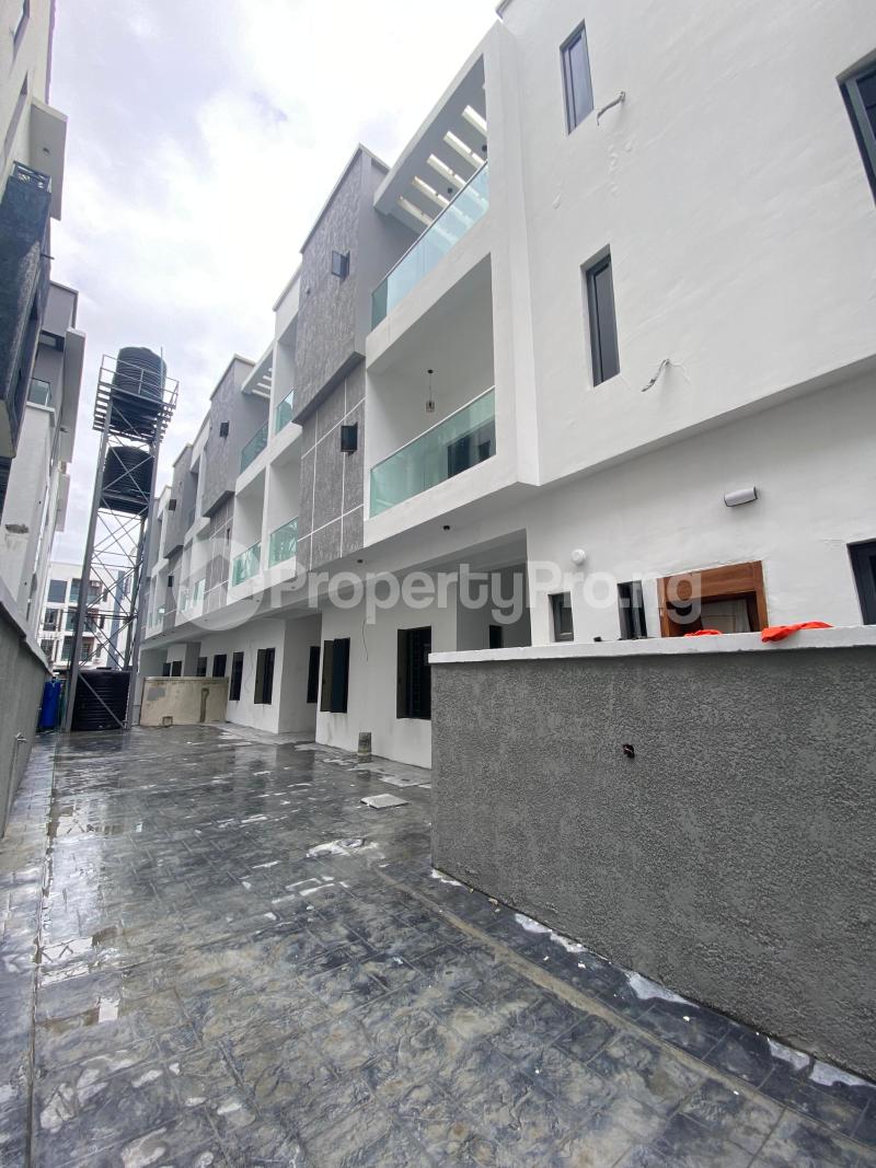 4 bedroom House for sale Ologolo Lekki Lagos