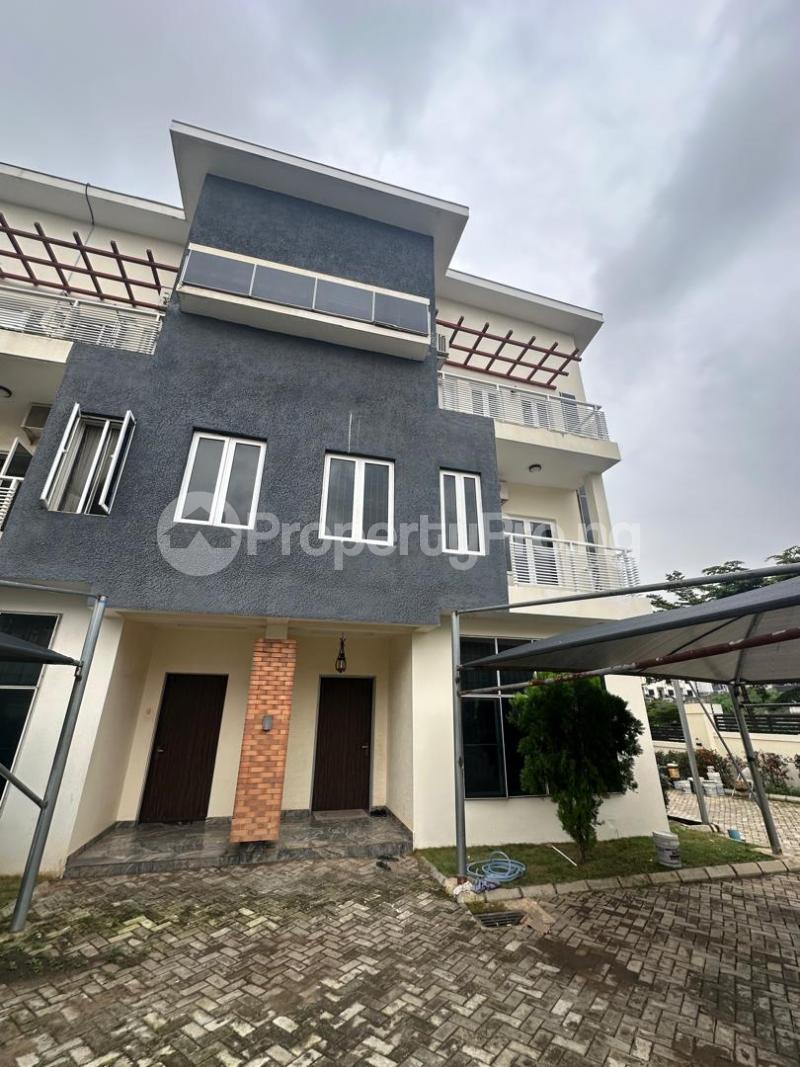 4 bedroom House for sale Guzape Abuja