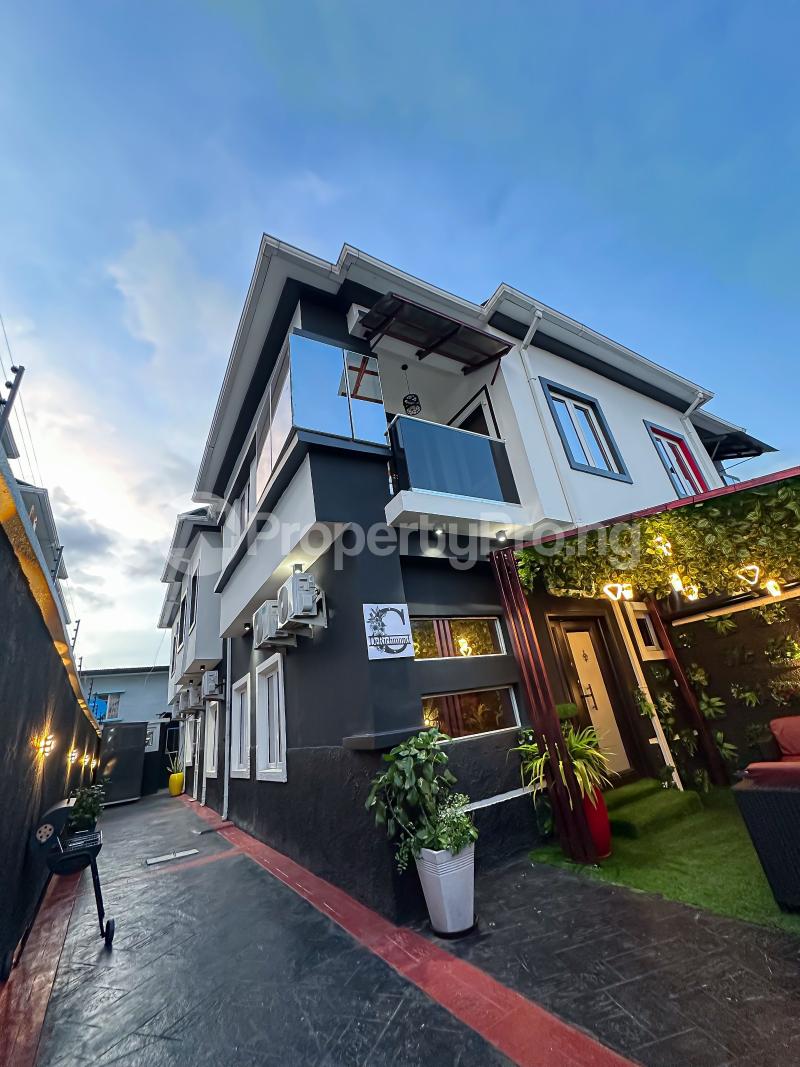 4 bedroom Flat / Apartment for shortlet 1b Ogun St, Off Mercy Eneli Street By Alh Masha Road Kilo-Marsha Surulere Lagos