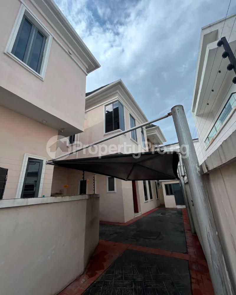 4 bedroom House for sale Ikota Lekki Lagos