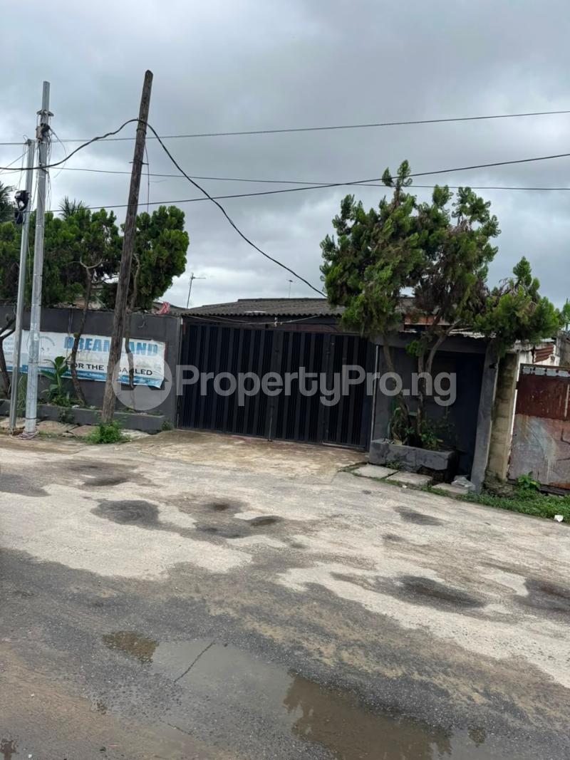 4 bedroom House for sale Adeniran Ogunsanya Surulere Lagos