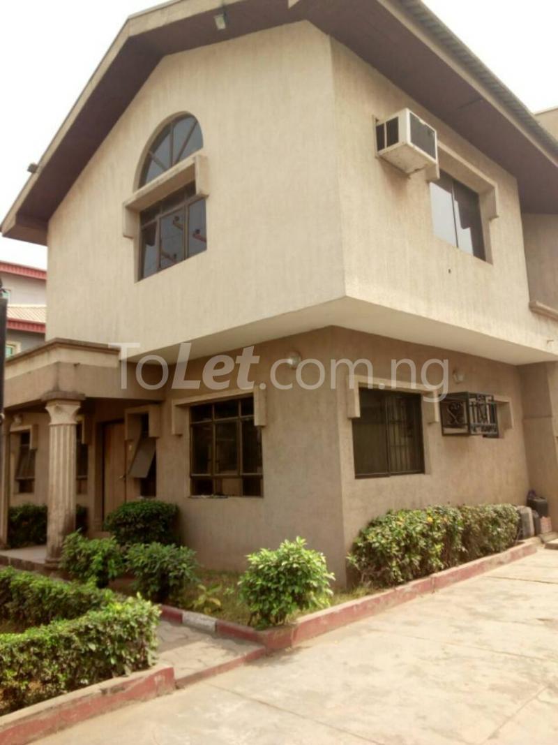 6 bedroom House for sale Magodo Phase 1 Gra Estate Isheri. Magodo GRA Phase 1 Ojodu Lagos