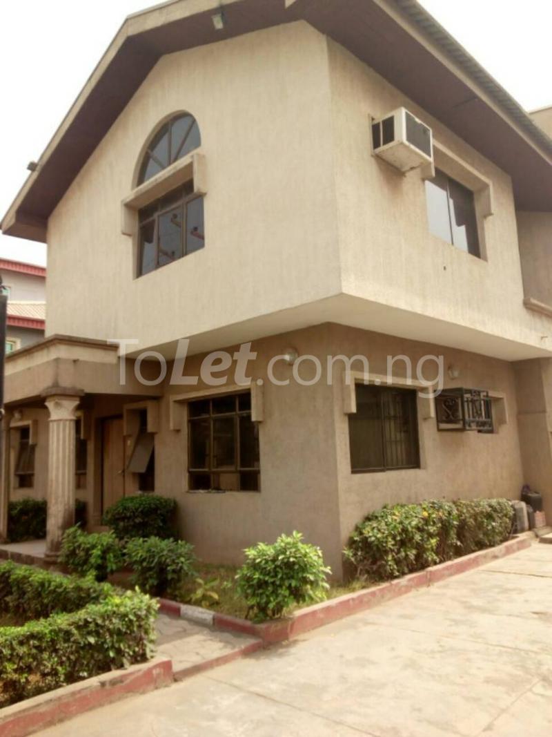 6 bedroom House for sale Magodo Phase 1 Gra Estate Isheri. Magodo GRA Phase 1 Ojodu Lagos - 0