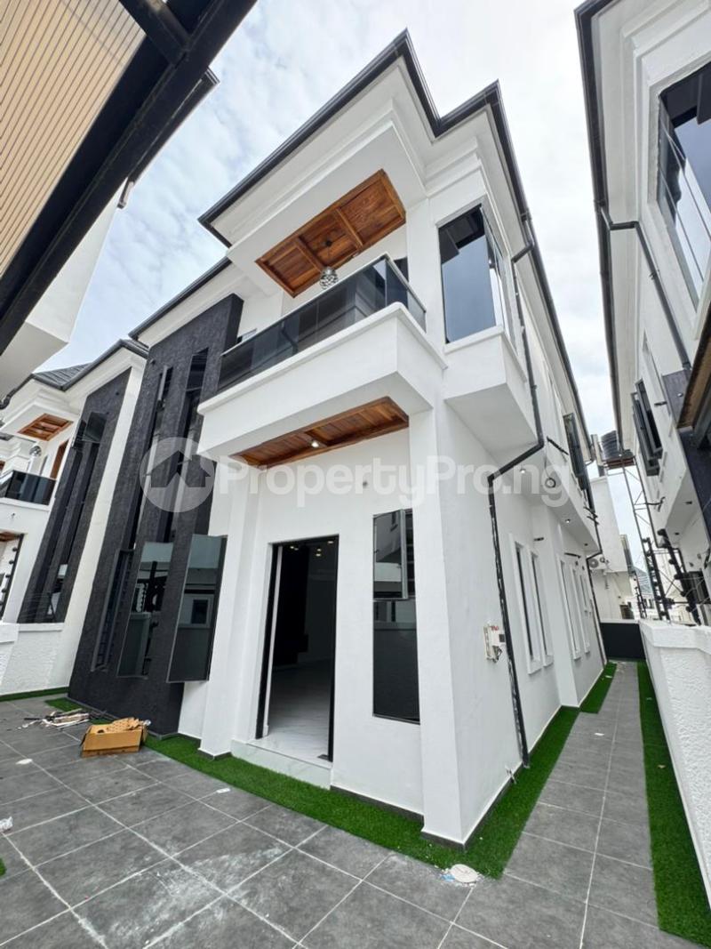 4 bedroom House for sale Off Lekki-Epe Expressway Ajah Lagos