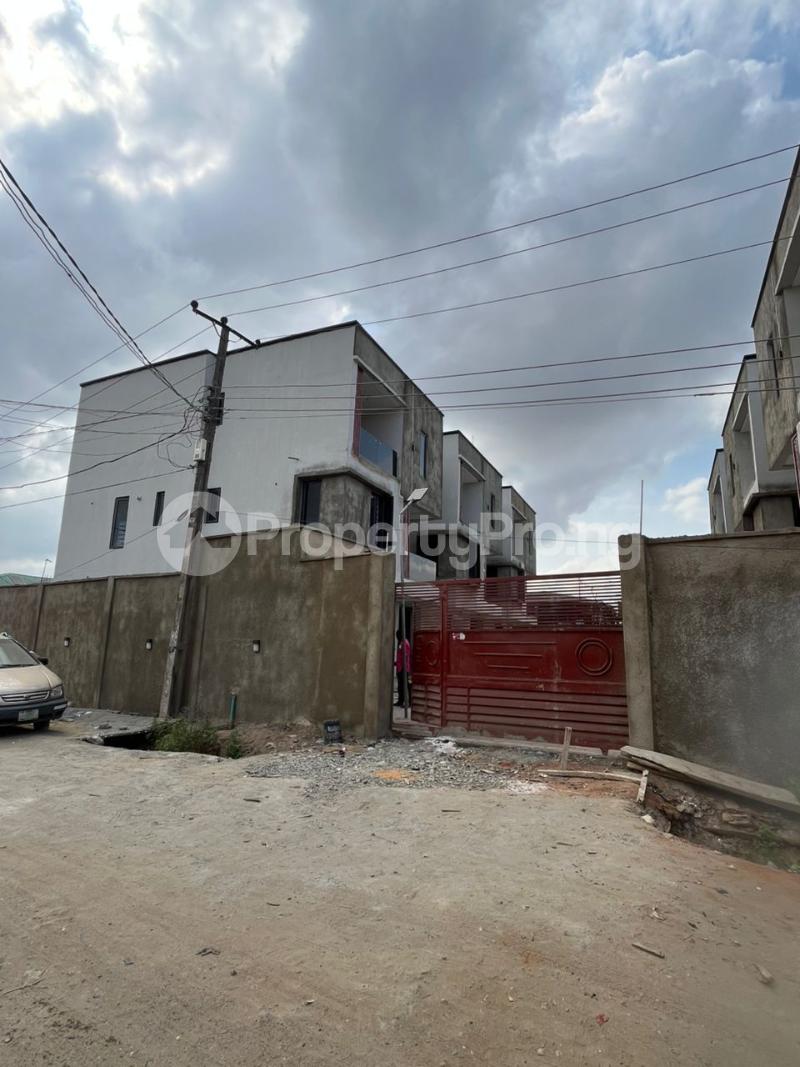 4 bedroom House for sale Ogba Lagos