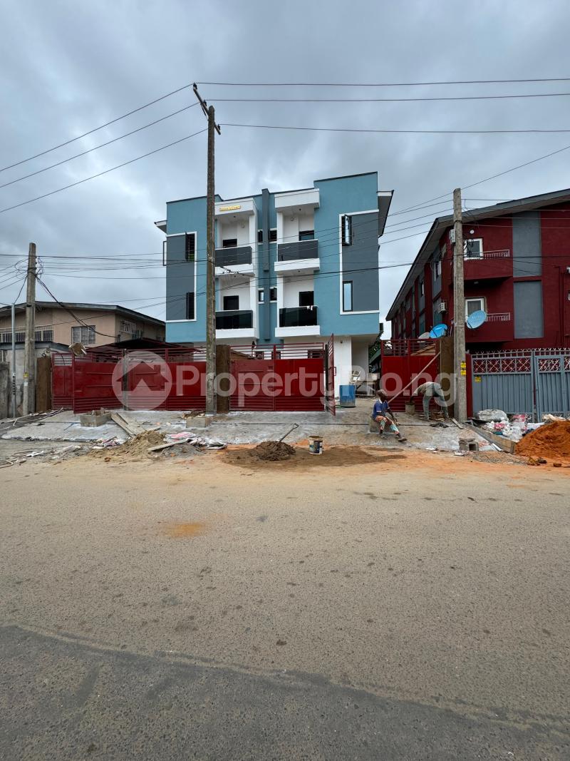 4 bedroom House for sale Surulere Lagos