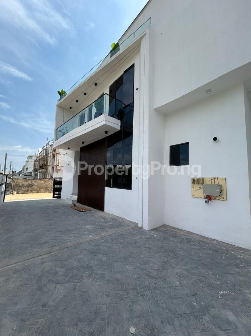 4 bedroom House for sale Lekki Palm Street Ajah Lagos