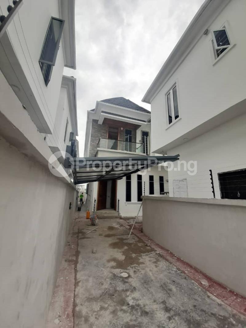 4 bedroom House for sale 2nd Toll Gate chevron Lekki Lagos
