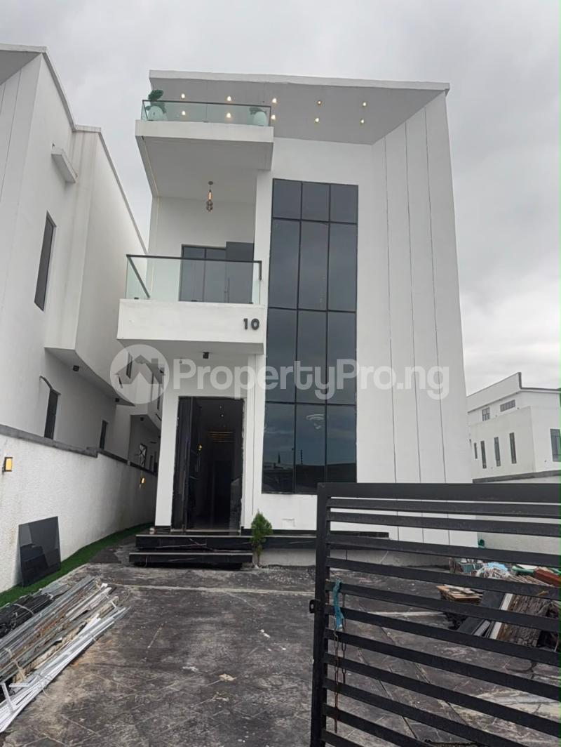 4 bedroom House for sale Chevron Chevron Lekki Lagos