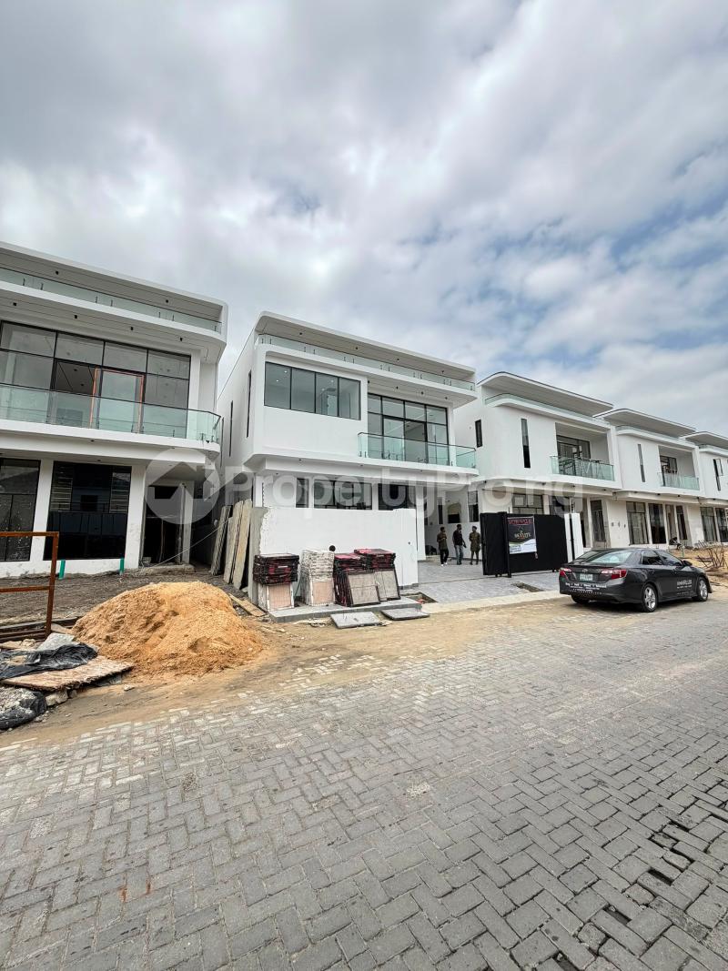 4 bedroom House for sale Orchid Lekki Lagos