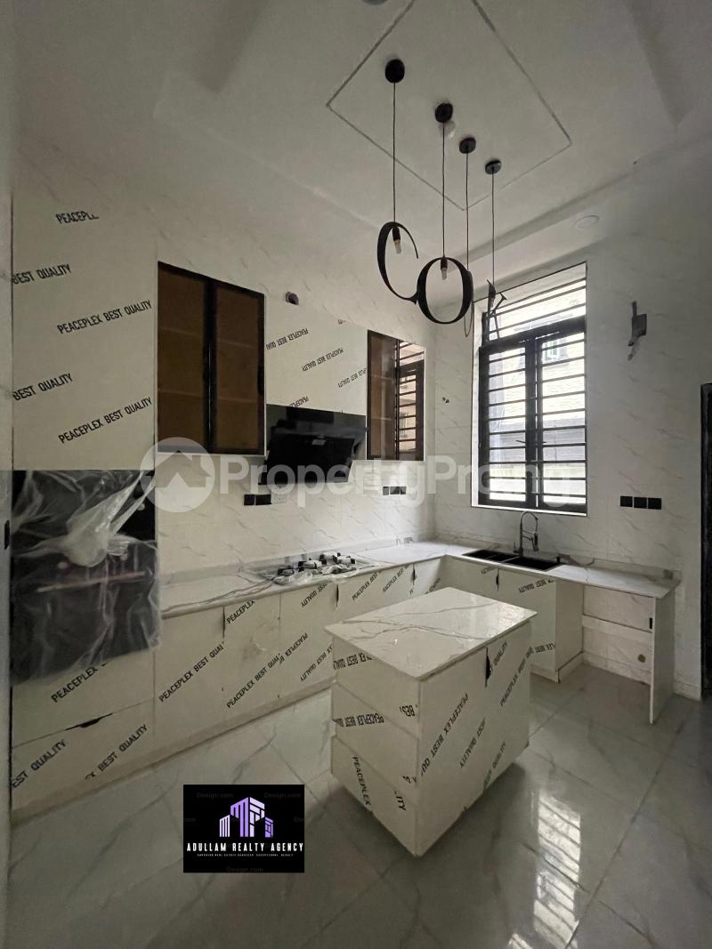 4 bedroom House for sale Off Lekki-Epe Expressway Ajah Lagos