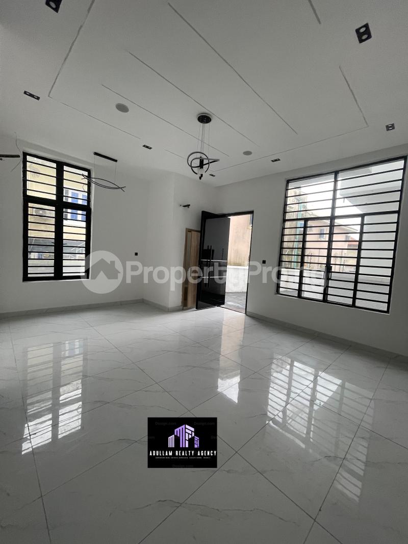 4 bedroom House for sale Off Lekki-Epe Expressway Ajah Lagos