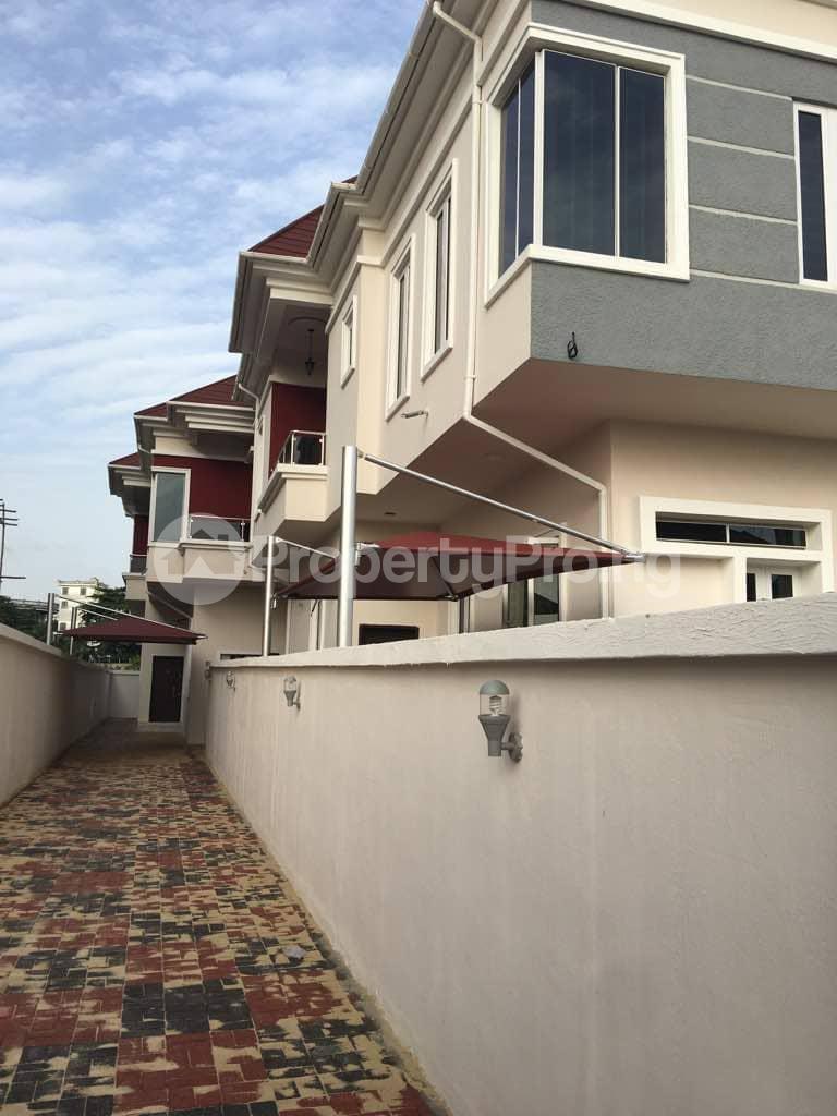 4 bedroom House for sale Lekki Lagos
