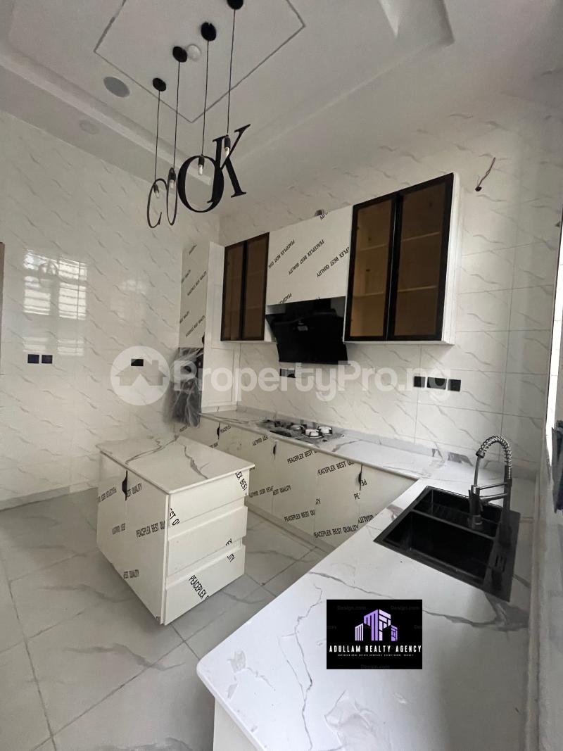 4 bedroom House for sale Off Lekki-Epe Expressway Ajah Lagos