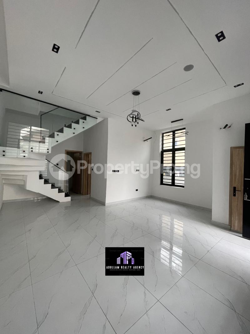 4 bedroom House for sale Off Lekki-Epe Expressway Ajah Lagos