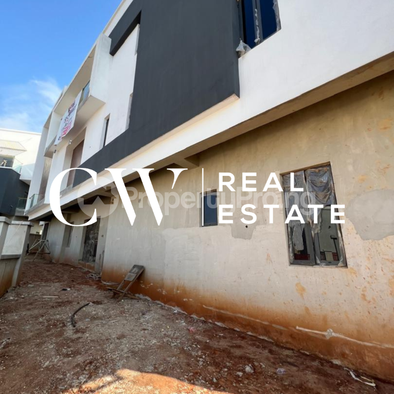 4 bedroom House for sale Guzape Abuja
