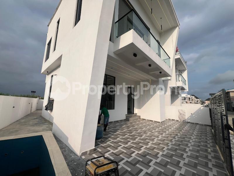 4 bedroom House for sale Ado Road Ajah Lagos