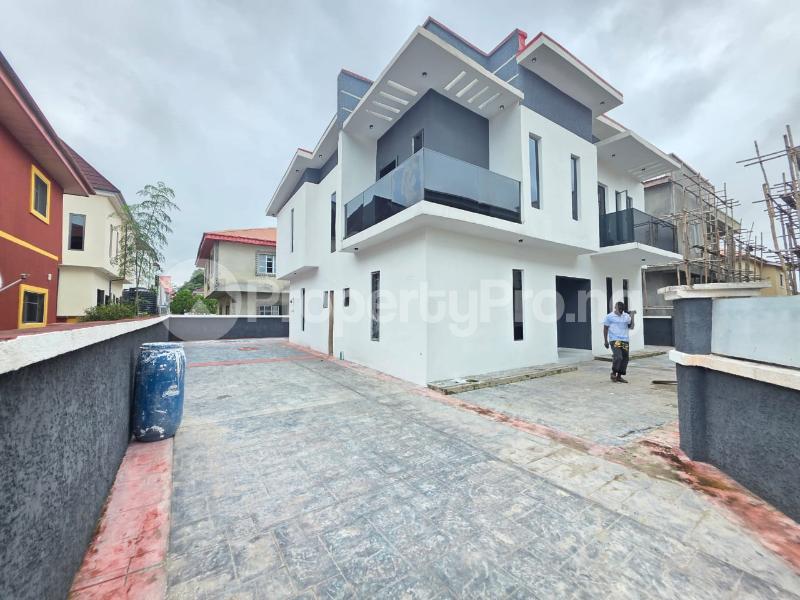 4 bedroom House for sale Crown Estate Lekki Lagos