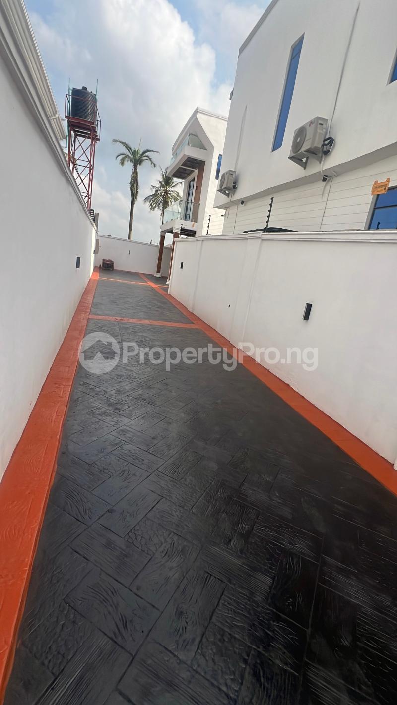 4 bedroom House for sale Ogba Lagos