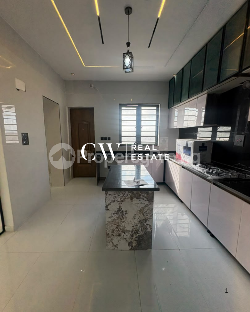 4 bedroom House for sale Lekki Lagos