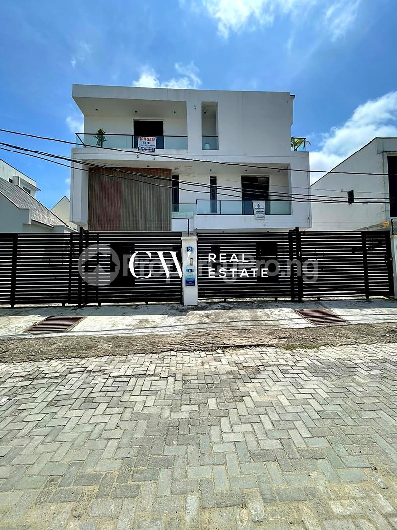 4 bedroom House for sale Lekki Lagos
