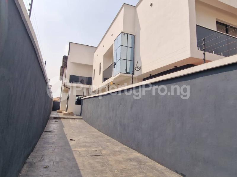 4 bedroom House for sale Medina Gbagada Lagos
