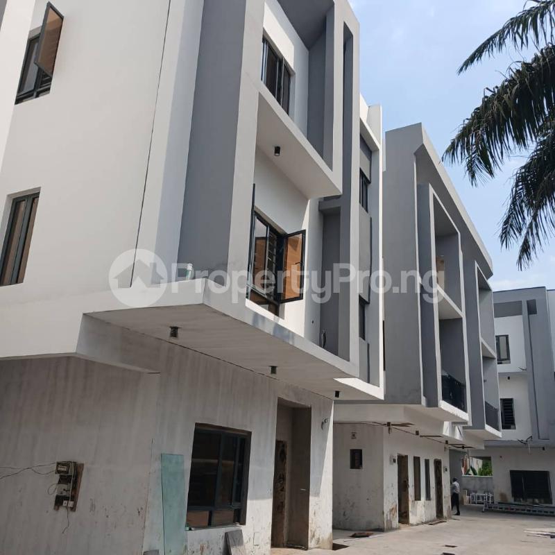 4 bedroom House for sale Surulere Lagos