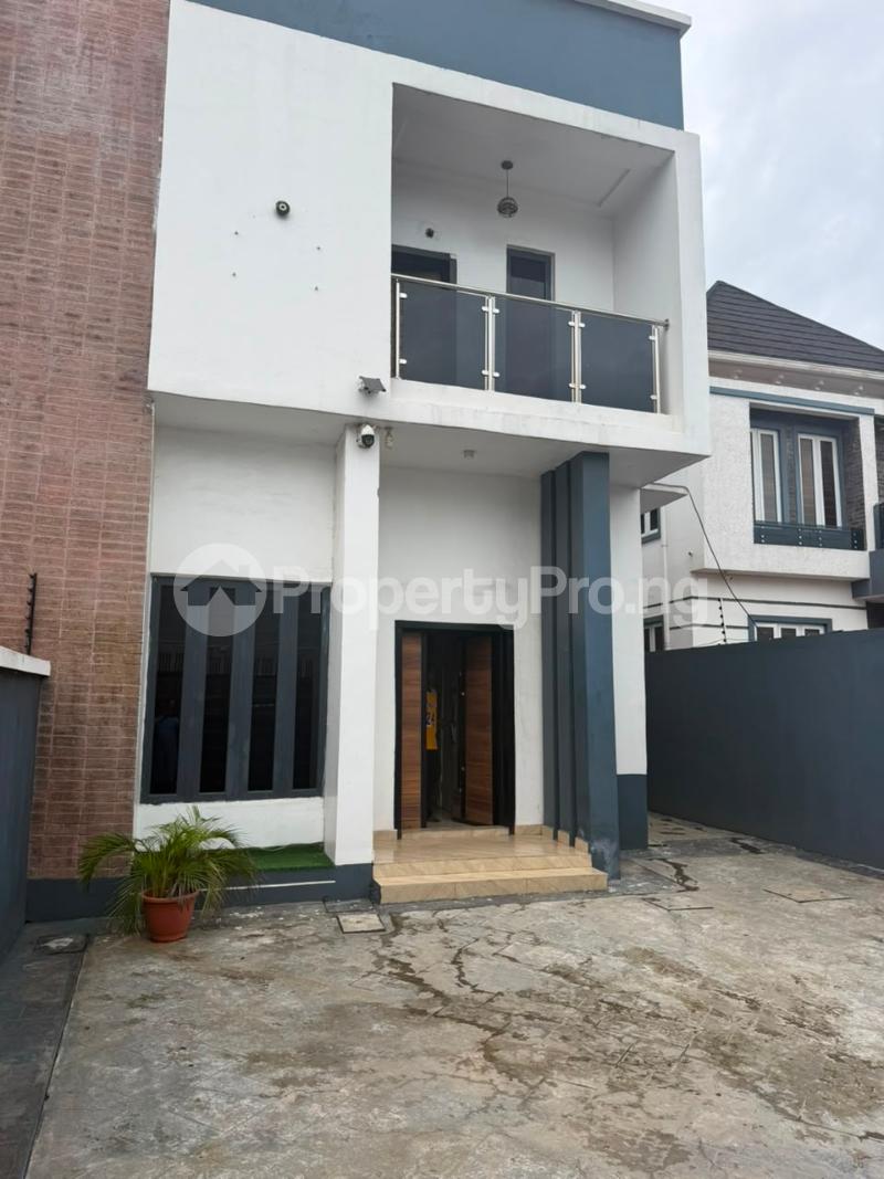 4 bedroom House for rent Van Daniel Estate, Orchid Lekki Lagos