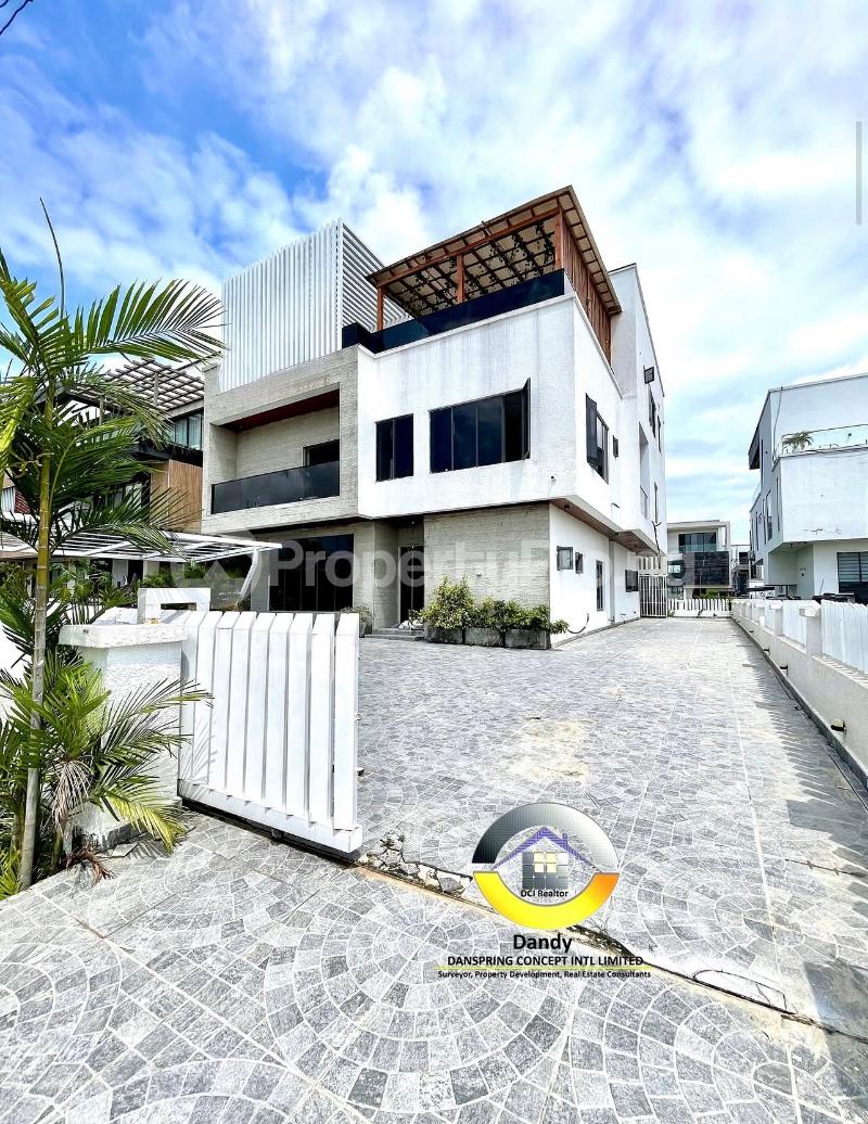 4 bedroom House for sale Osapa london Lekki Lagos