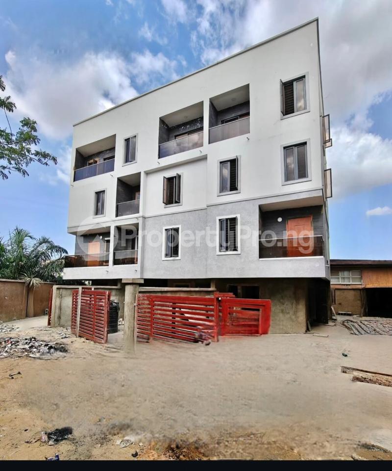 4 bedroom House for sale Mende Maryland Lagos