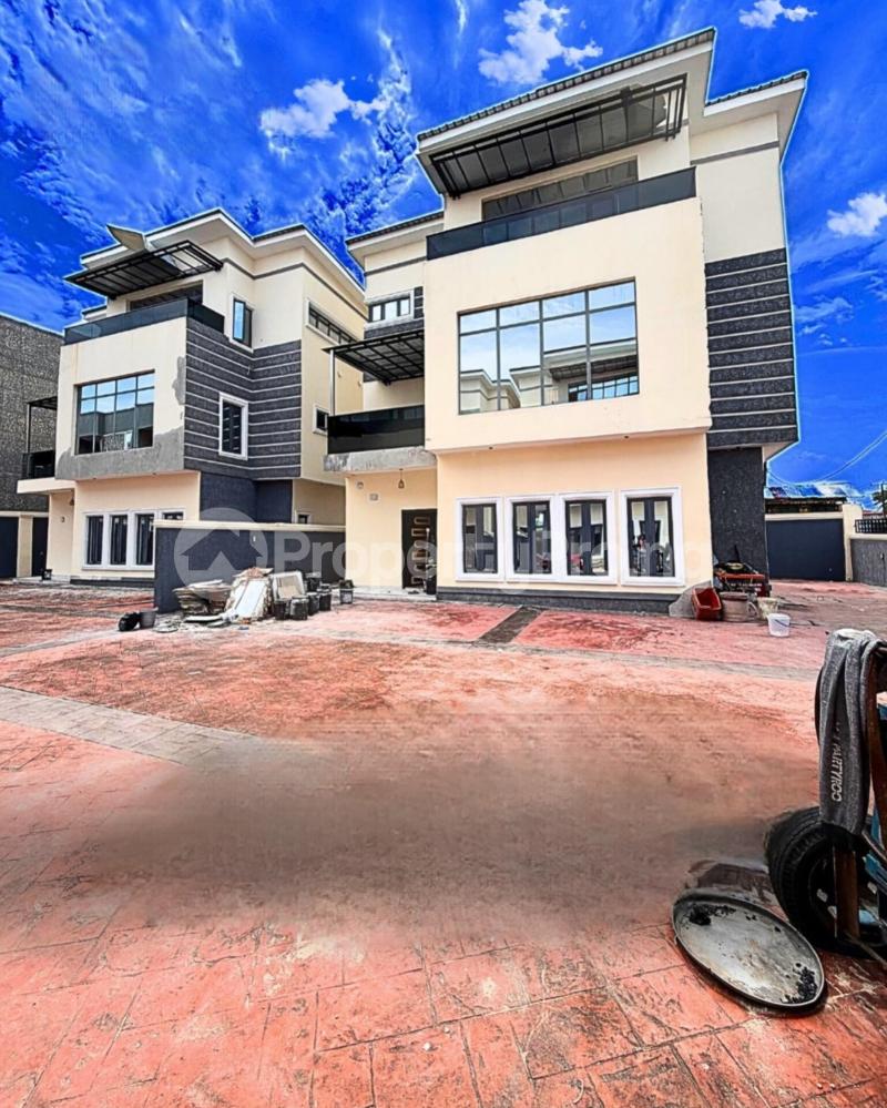 4 bedroom House for sale Osapa london Lekki Lagos