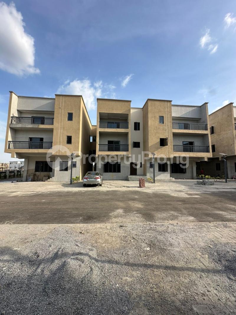 4 bedroom House for sale Life Camp Abuja