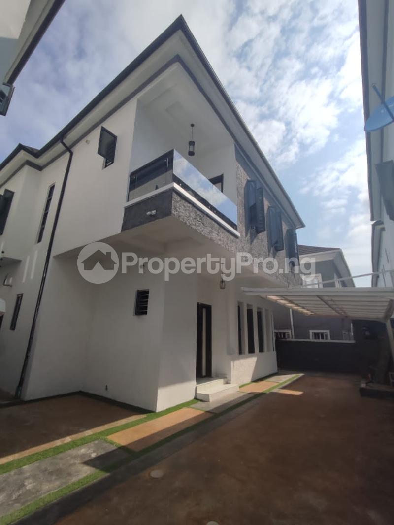 4 bedroom House for sale   chevron Lekki Lagos