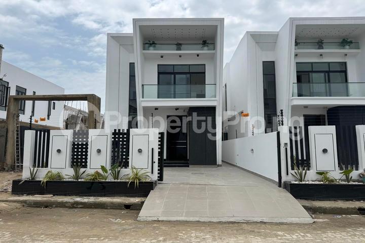 4 bedroom House for sale Lekki Lagos