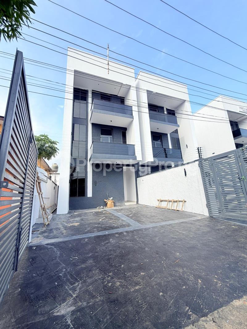 4 bedroom House for sale Adeniyi Jones Ikeja Lagos