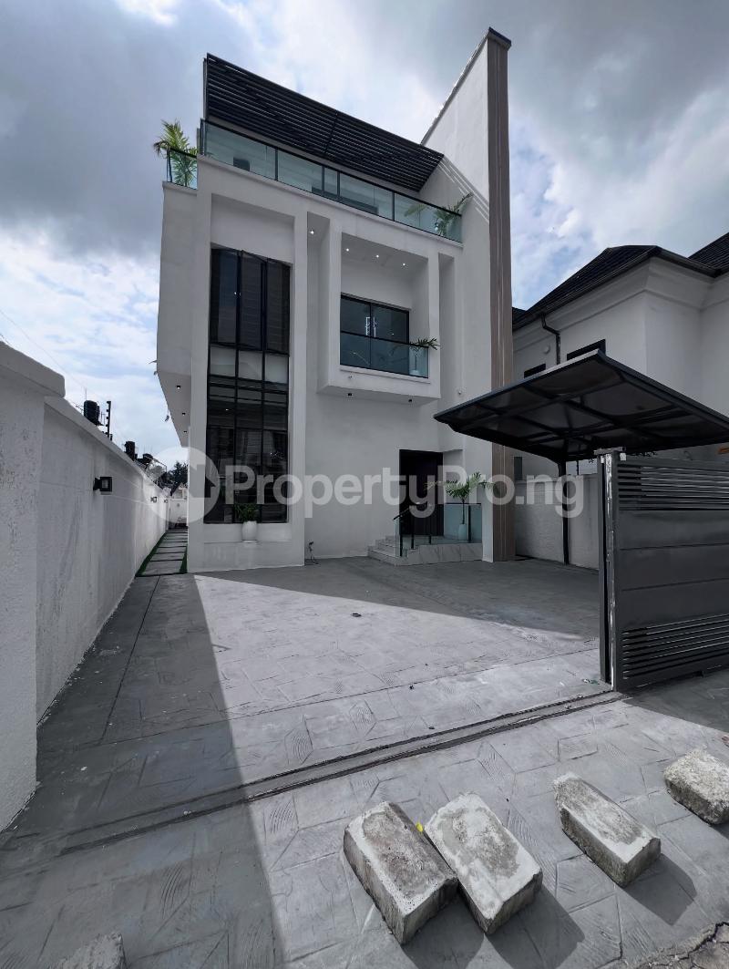 4 bedroom House for sale  Ikota Lekki Lagos