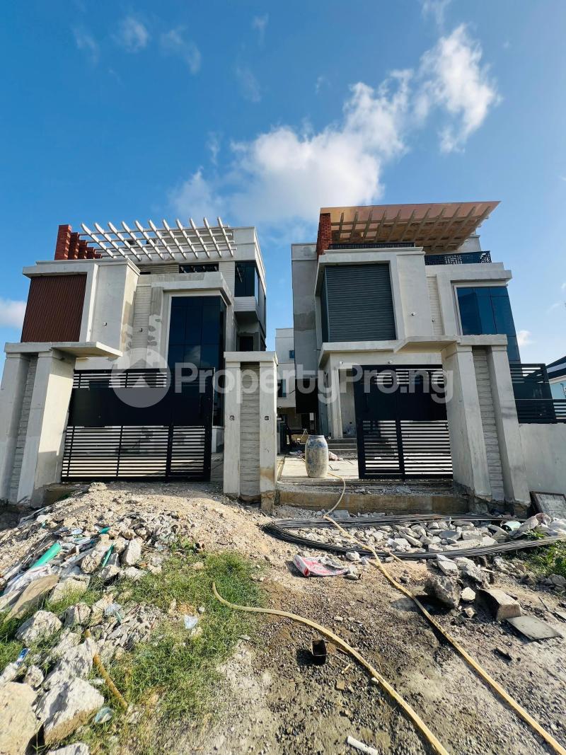 4 bedroom House for sale Surulere Lagos