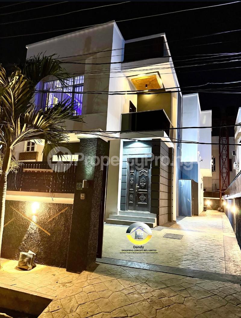 4 bedroom House for sale Osapa london Lekki Lagos