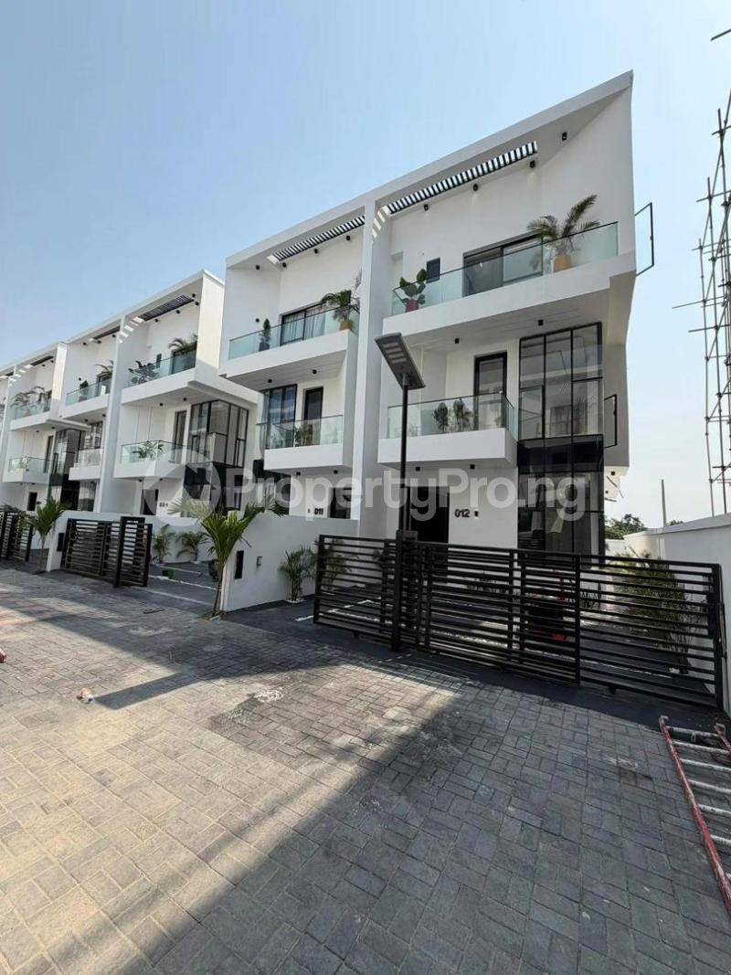 4 bedroom House for sale Orchid Lekki Lagos