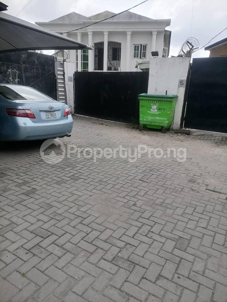 House for sale Off Ogunlana Drive Ogunlana Surulere Lagos