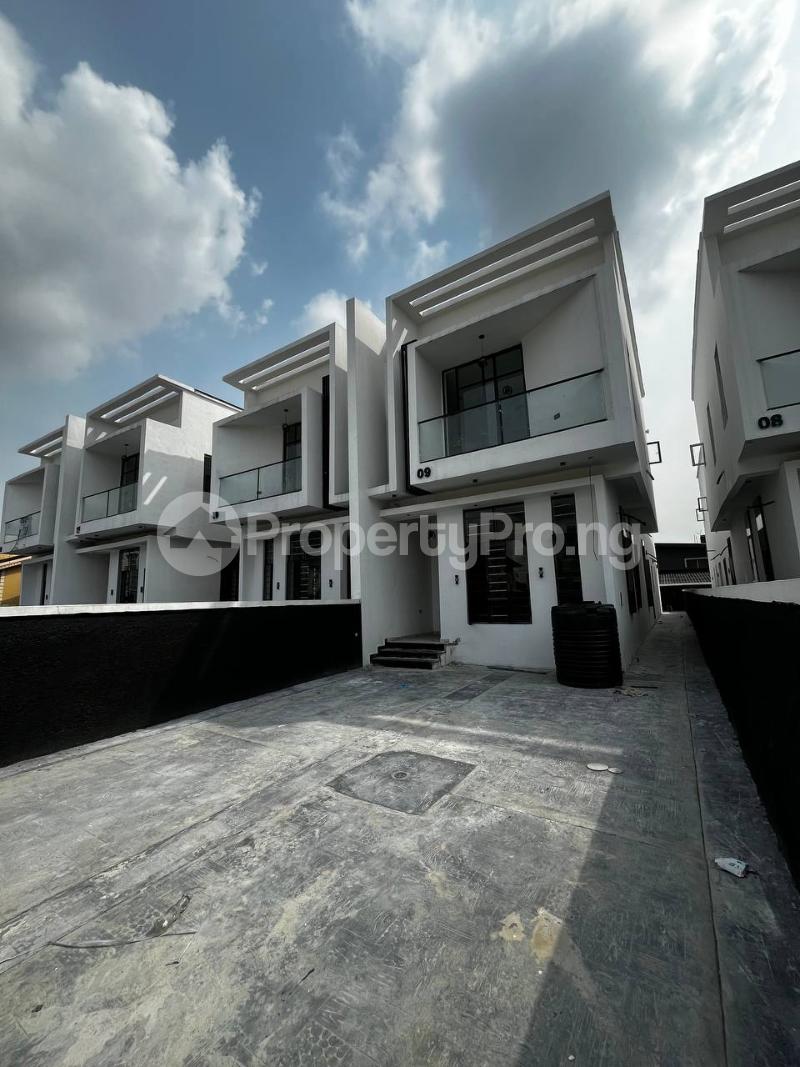 4 bedroom House for sale Igbo-efon Lekki Lagos