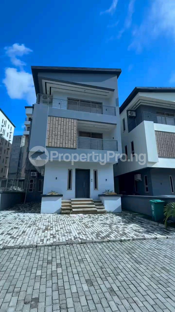 6 bedroom House for sale Mabushi Abuja
