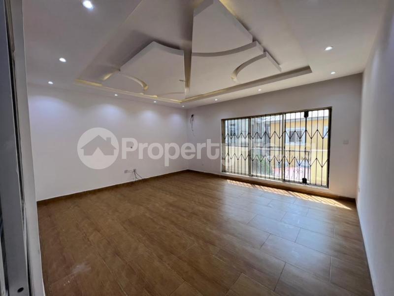 4 bedroom House for rent Osapa london Lekki Lagos