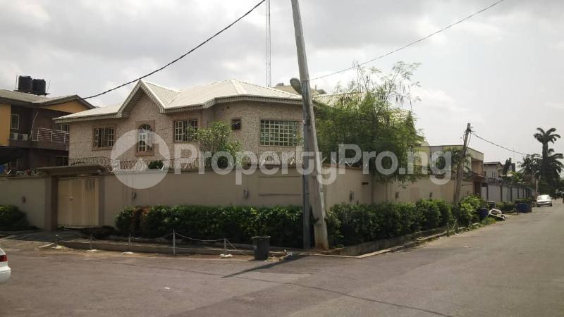House for sale In A Serene, Secure, Gated Environment. Opebi Ikeja Lagos