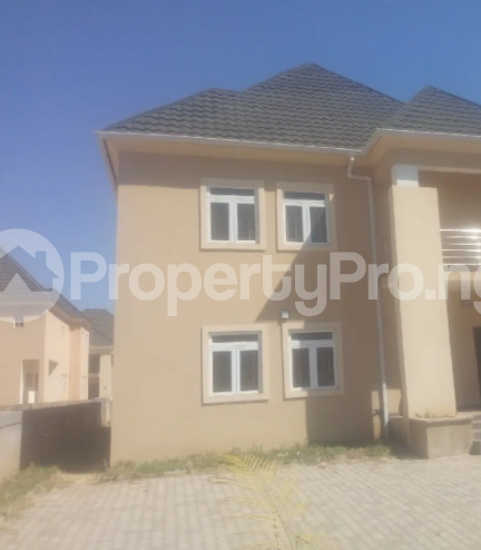 4 bedroom House for sale Manor Estate Near Npi Qtrs, Gwarinpa Abuja