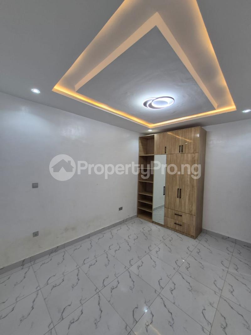 4 bedroom House for rent Estate Omole phase 2 Ojodu Lagos