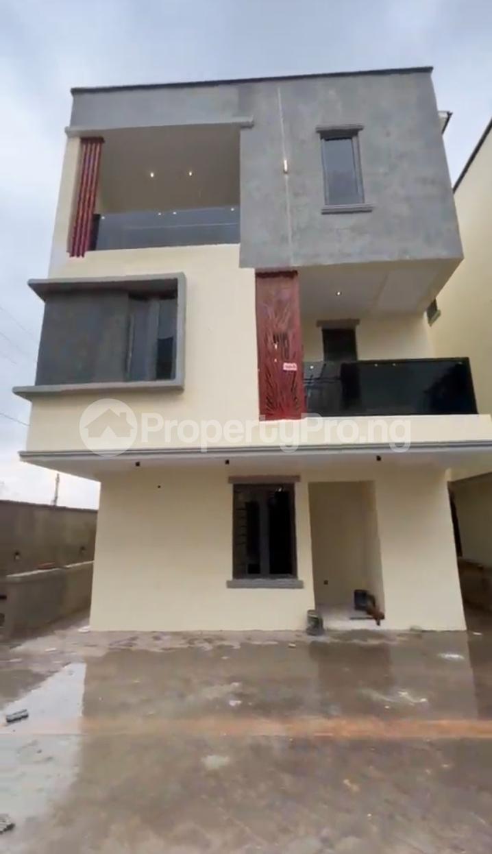 4 bedroom House for sale Mini Court Off College Road Ogba Lagos